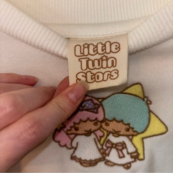 Sanrio Kiki & Lala Little Twin Stars Oversized Sweatshirt Pullover - Picture 5 of 6